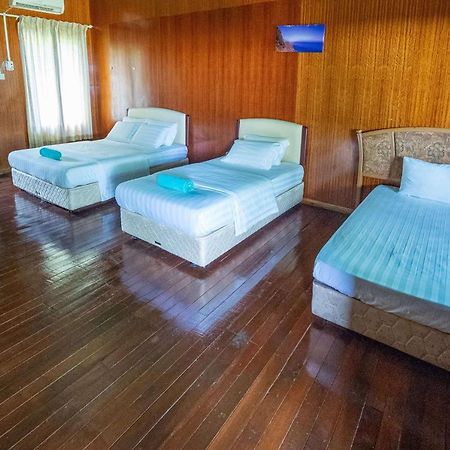 Benarat Lodge Mulu Exterior photo