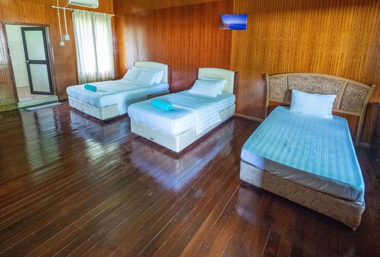 Benarat Lodge Mulu Exterior photo